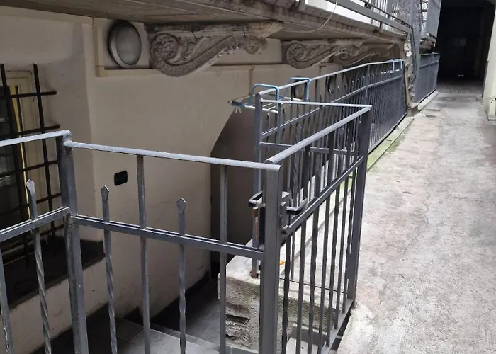 La Taverna In Centro Citta אאוסטה